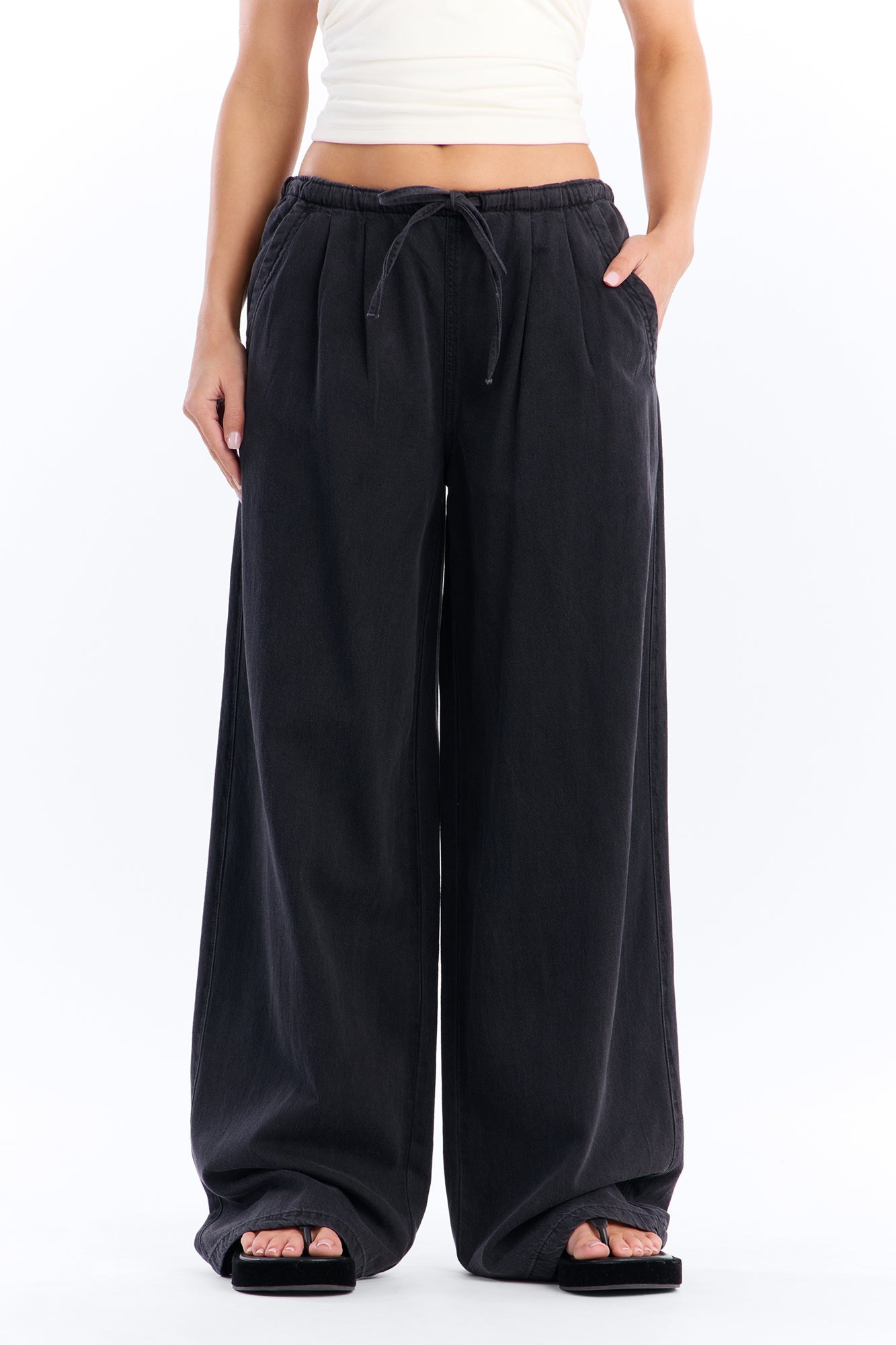 Baeside Tie Waist Wide Leg Jeans - Black