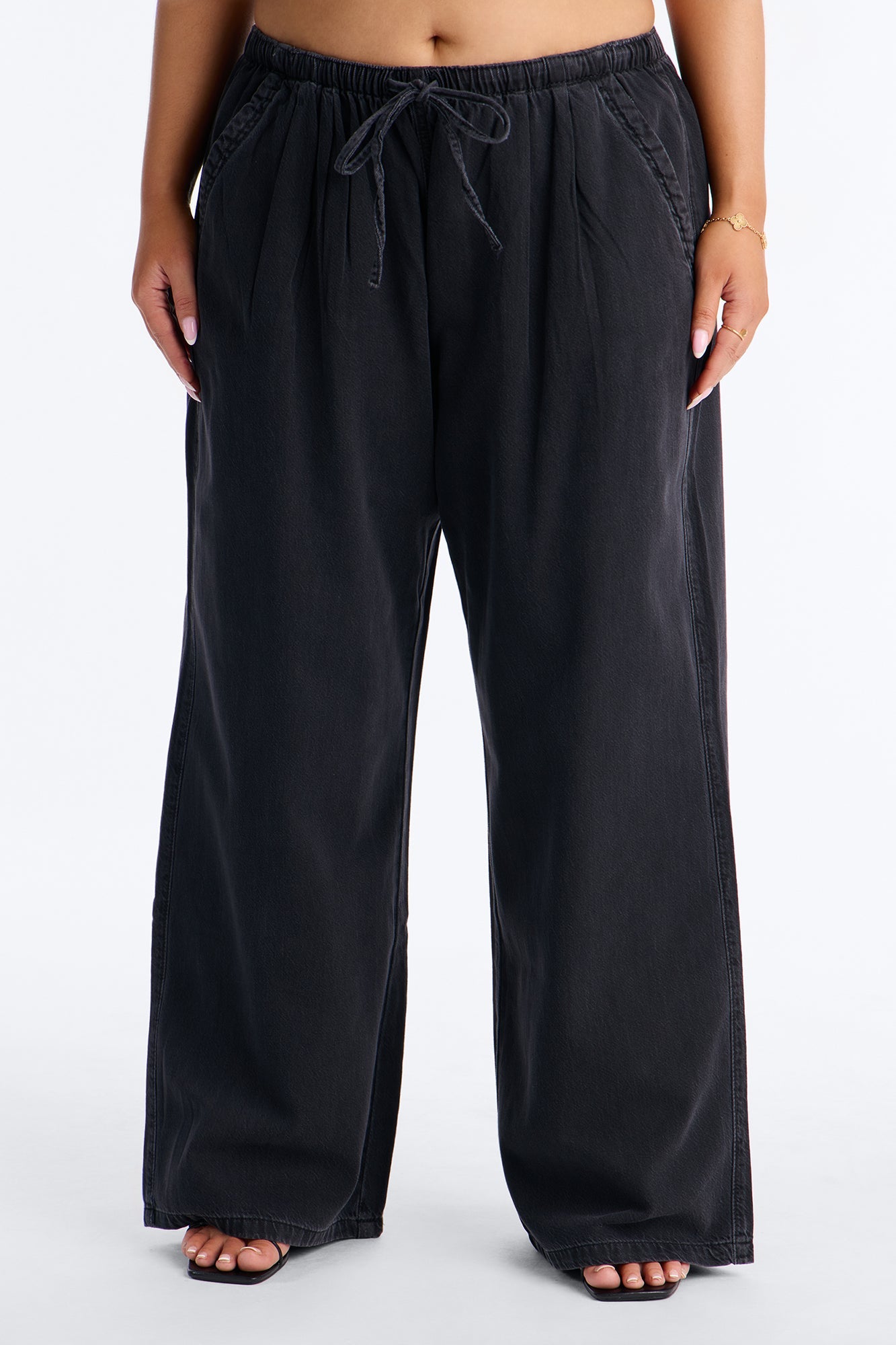 Baeside Tie Waist Wide Leg Jeans - Black