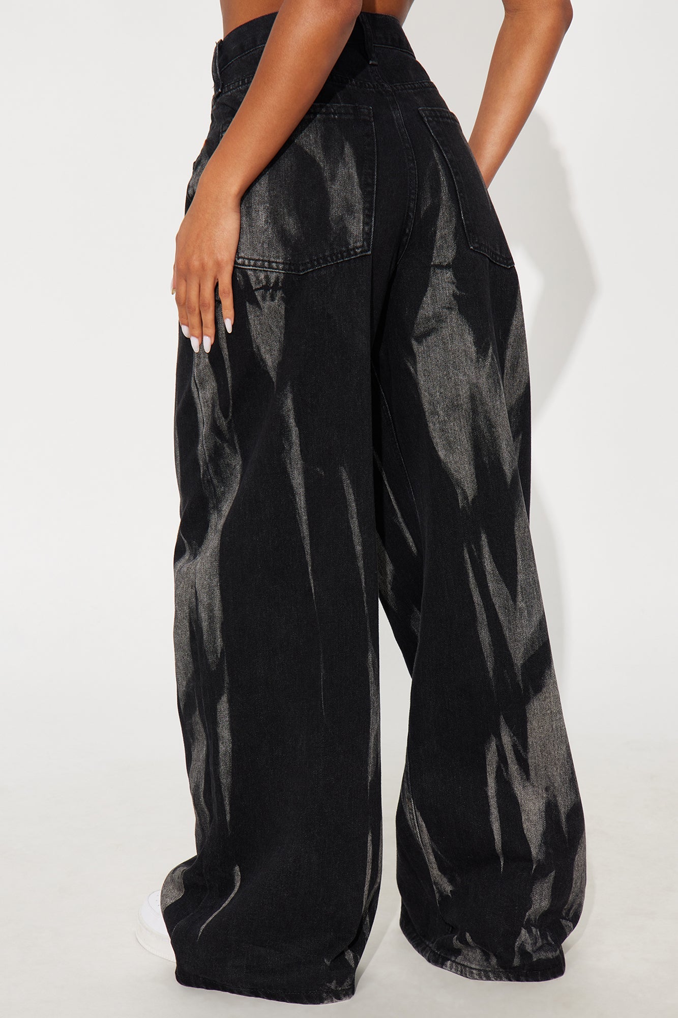 Crying Lightning Baggy Jeans - Black Wash