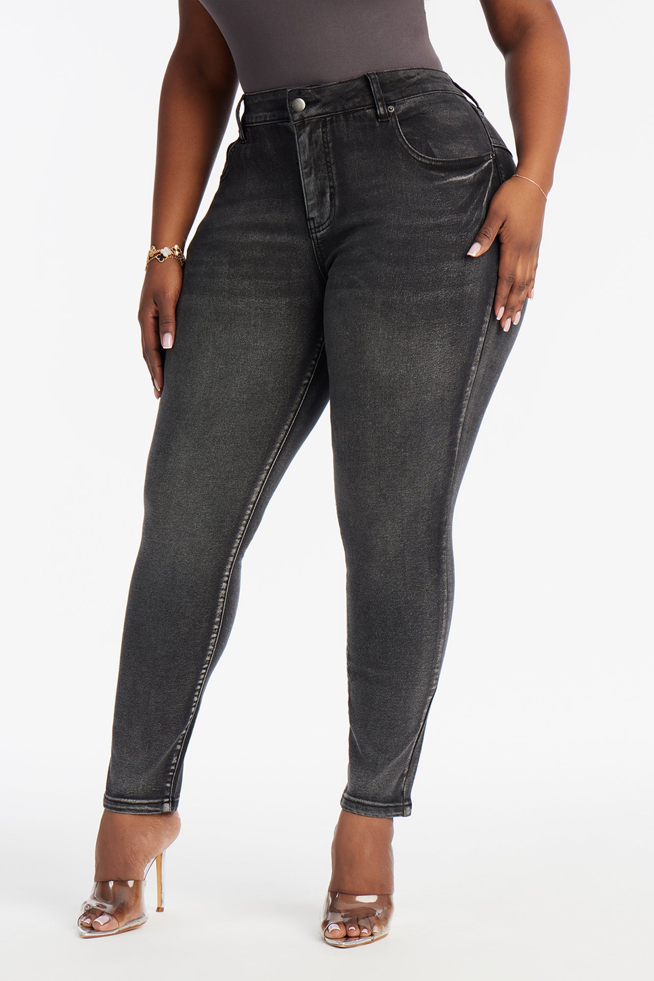 She's An Icon Curvy Stretch Skinny Jeans - Black Wash